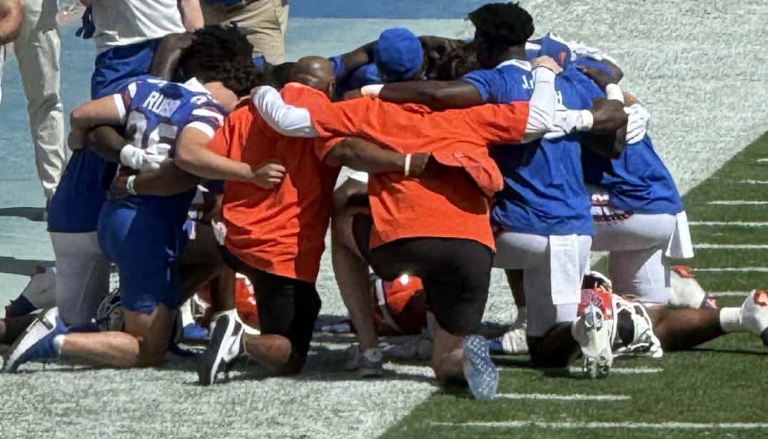 Chris Foster tweet media