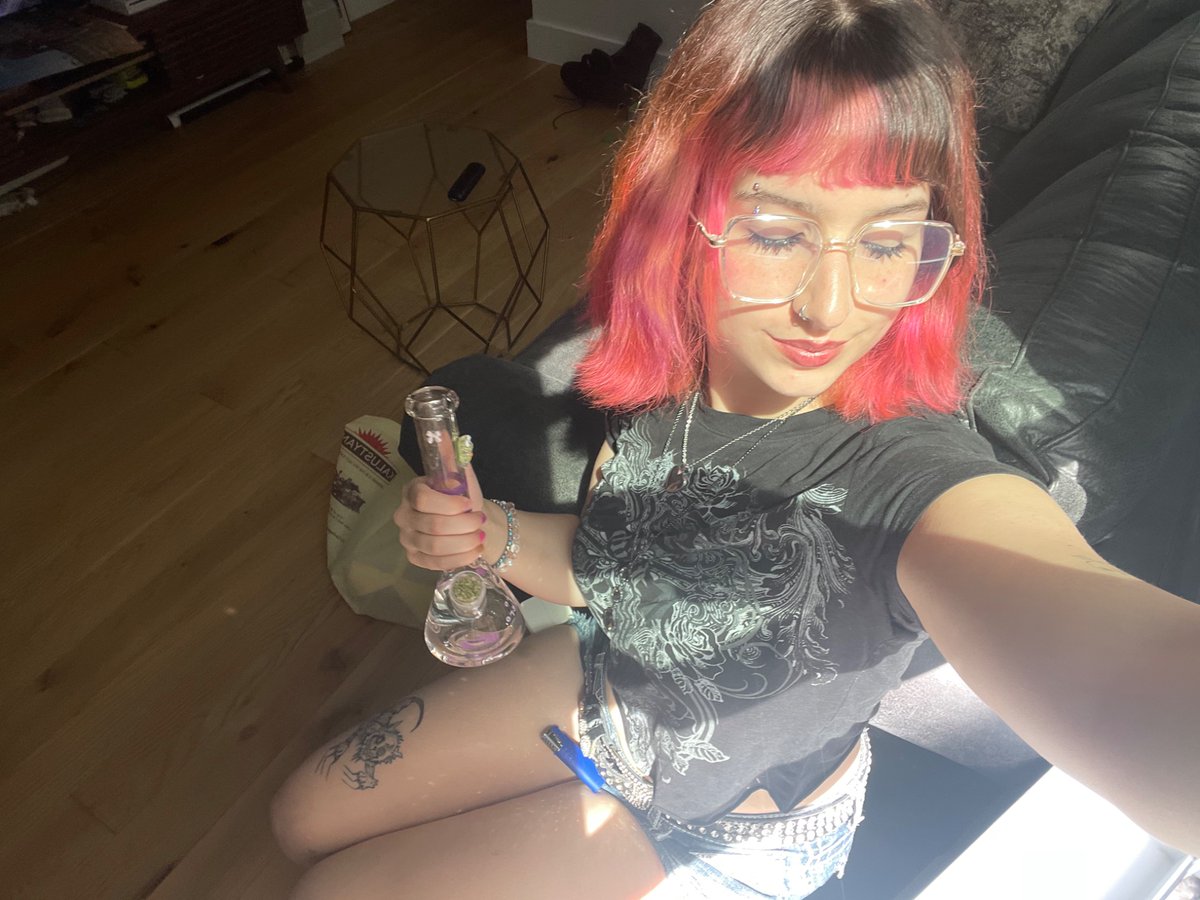 jenna Ɛ: tweet media