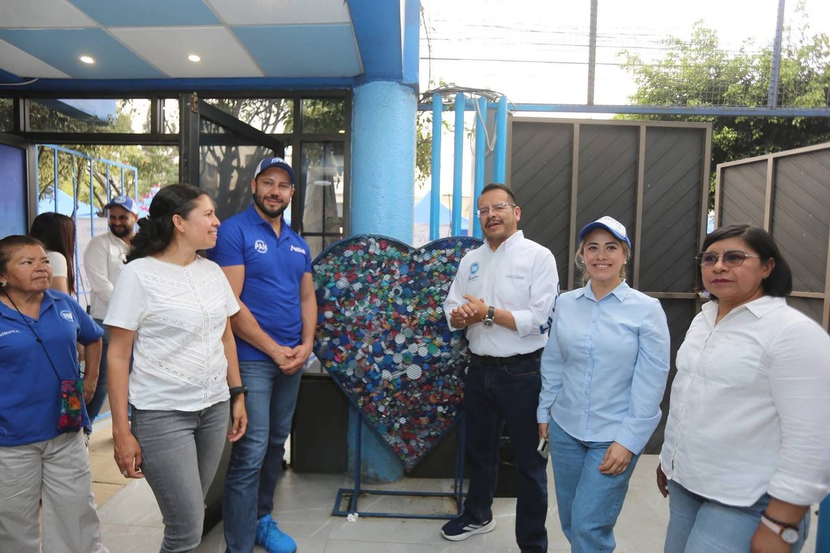 Estuvimos en el Municipio de Ecatepec en la Jornada del <a href="/pan_edomex/">PAN EDOMEX</a> y en el CDM de Ecatepec recogiendo el corazón ❤️ de tapitas para Niñas y Niñas con Cáncer. Agradezco  siempre  el acompañamiento  de mi Coordinadora Nacional de Medio Ambiente <a href="/Prisverah/">Priscila Vera</a> .