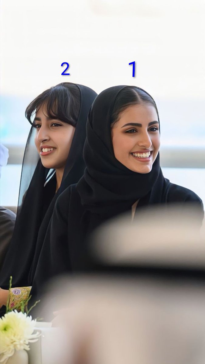 منال tweet media