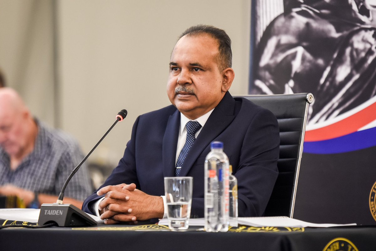 OCJ_RSA's tweet photo. Adv A Bhoopchand SC is being interviewed by the Judicial Service Commission (JSC) as proceedings continue for five vacancies in the Western Cape Division of the High Court.
#JSCInterviews #OCJ_RSA #JudiciaryRSA https://t.co/MmXUCOzXLf