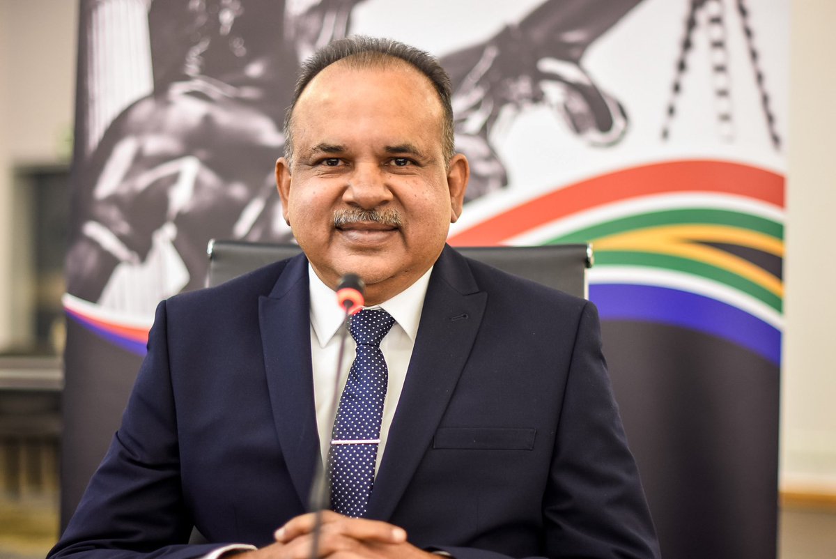 OCJ_RSA's tweet photo. Adv A Bhoopchand SC is being interviewed by the Judicial Service Commission (JSC) as proceedings continue for five vacancies in the Western Cape Division of the High Court.
#JSCInterviews #OCJ_RSA #JudiciaryRSA https://t.co/MmXUCOzXLf