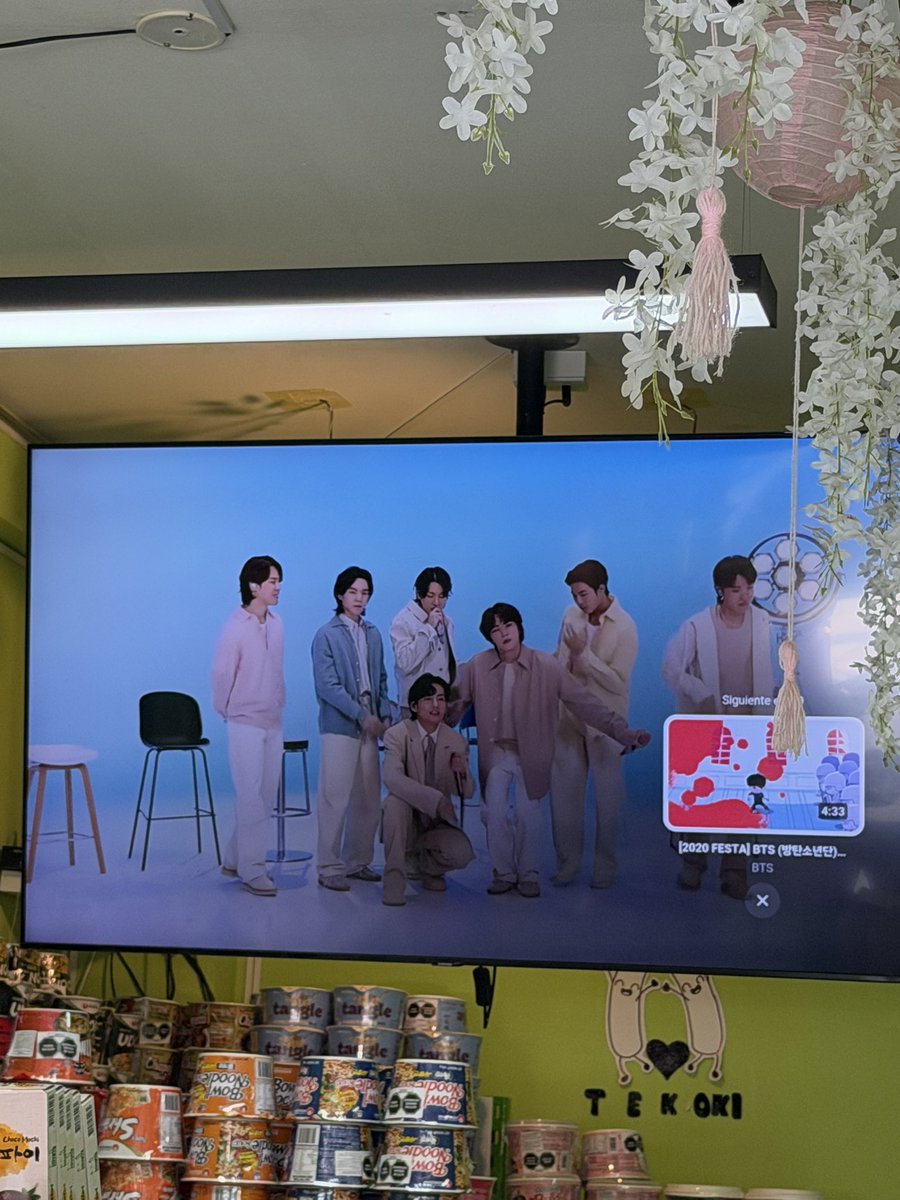 sefi verá a bts en perusalen tweet media