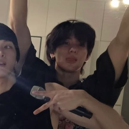 sakiiiii tweet media