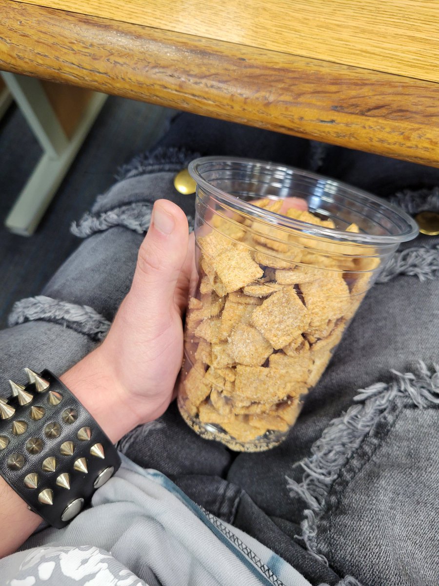 Yormphy ✬ shedtwt 𒅌 tweet media