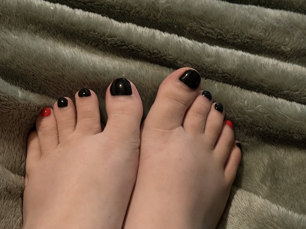 Queen Anna tweet media