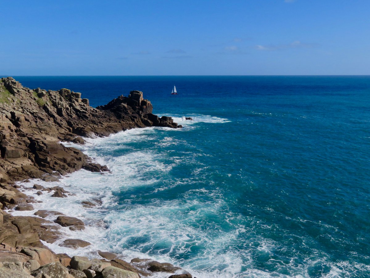 bakrim2000's tweet image. From my walk by coast!
#walking👣 #cornwall