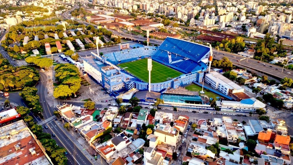 Sábado Vélez tweet media