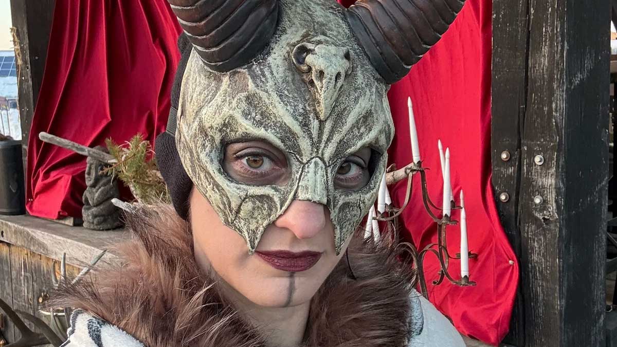 MedievalND's tweet photo. In a cold February night in Massachusetts, North Folk Night Market transforms Red Apple Farm into a world of firelit performances, handcrafted wares, and scenes drawn from Beowulf. 

Read more: https://t.co/2HaDfYgEEE https://t.co/j3QcjytbU3