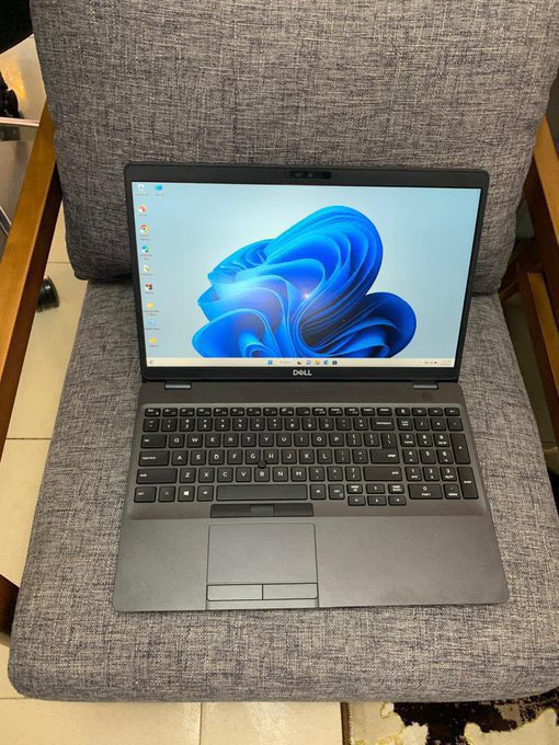 Val Gadgets tweet media