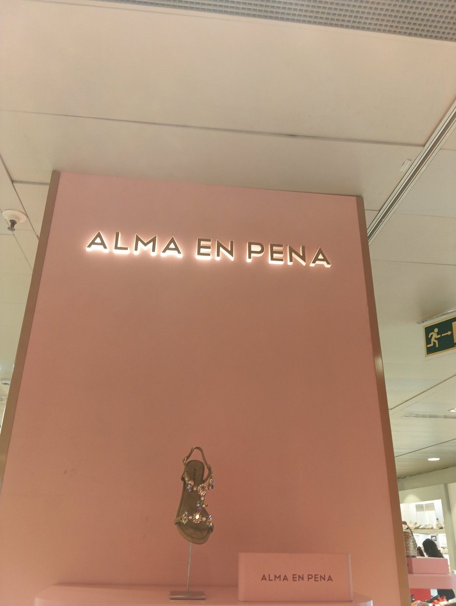 Eso no es Paella tweet media