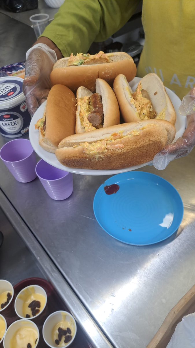 steps4change's tweet photo. Cooking with the kids was full of laughter, learning, and a whole lot of fun 
From little hands to big smiles, moments like this are what community is all about.
#Steps4Change #CommunityFun #CookingTogether #YouthEngagement #StrongerTogether https://t.co/tC8kiHN5Hb