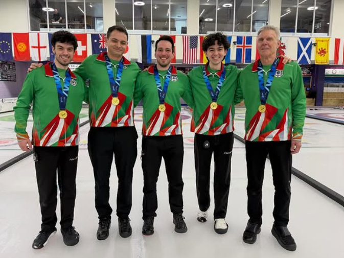 ¡Medalla de oro! 🥇🇲🇽

Llegó la primera presea dorada para México en un evento de World Curling.

6 encuentros, 6 victorias para el equipo mexicano en el Pre-Clasificatorio Pancontinental para el Mundial Varonil.

✅ vs Kenia🇰🇪 (Kenia no se presentó)
✅ 6-4 vs India🇮🇳
✅ 10-1 vs