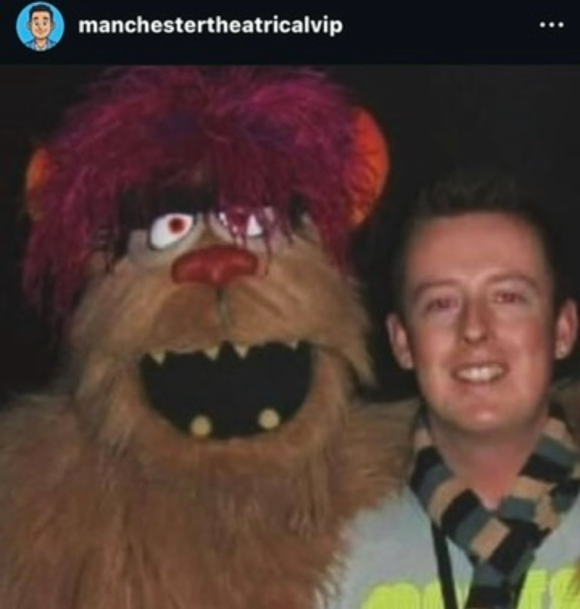 MANCTHEATRICAL's tweet photo. 20 years since @MANCTHEATRICAL had a hug from those mischievous #FUZZBALLS Cannot wait to step on the @avenueqonstage YELLOW CARPET & get a long overdue hug from TREKKIE MONSTER, LUCY T SLUT, PRINCETON, ROD, NICKY, KATE, BAD IDEA BEARS, GARY, CHRISTMAS EVE…even MRS THISTLETWAT! https://t.co/i9p5BxLhDi