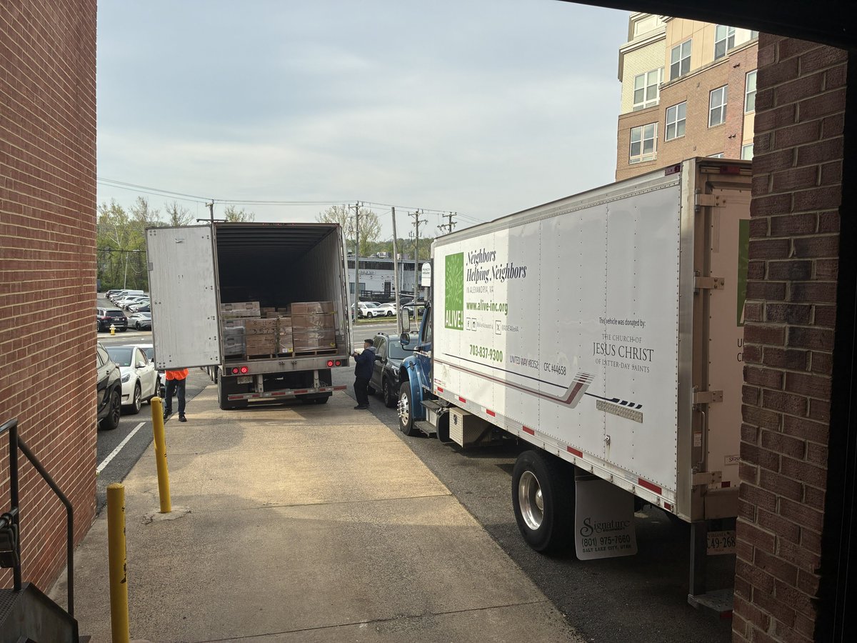 ALIVE4AlexVA's tweet photo. Thank you, Thursday! 💚

This week, ALIVE! was proud to receive a full truckload of food from The Church of Jesus Christ of Latter-day Saints as part of a nationwide initiative honoring the 250th birthday of the United States. https://t.co/Ckzt0v590V