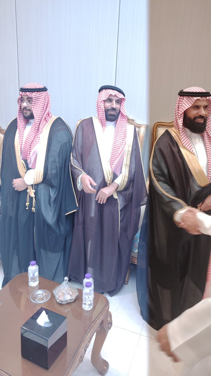 aboryan00611's tweet photo. في مسائية من أجمل الليالي وتحت زخات المطر وأجواء رائعة ابتهج الجميع وحضور مهيب يعكس قيمة صاحب الحفل؛.. أسرة الميحيميد ⭕
 أبارك للشاب علي بن محمد المحيميد زواجة. ..
على كريمة سعادة اللواء عثمان المحيميد مدير شرطة منطقة حائل سابقا في قصر مكارم.. أسأل الله لهما التوفيق والذرية الصالحة الشكر والعرفان لسعادة  اللواء أبوعبدالعزيز على الدعوة وإسرة المحيميد الغالية
#يوم_الجمعة
#القصيم_بريدة_العاقول
#البصر
#أسرة_المحيميد