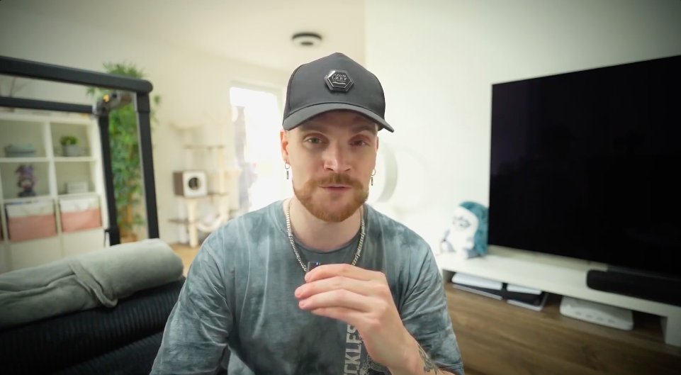 Drama Banana tweet media