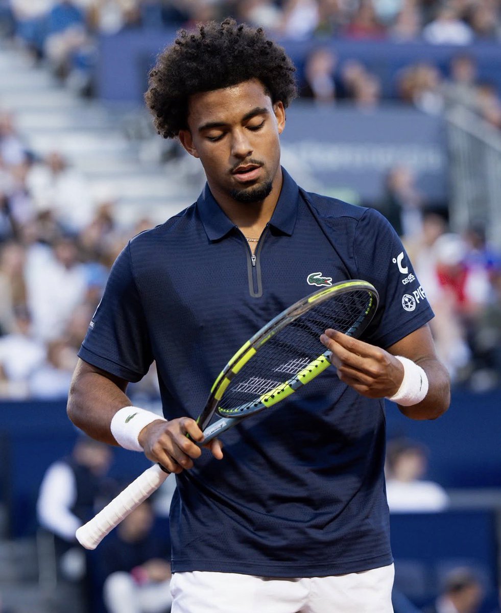 🎾A dominant Fils takes the win 6-2 6-3 over Brandon Nakashima🇺🇸 and advances to quarterfinals in Barcelona open🧱✨🔜💪🏾