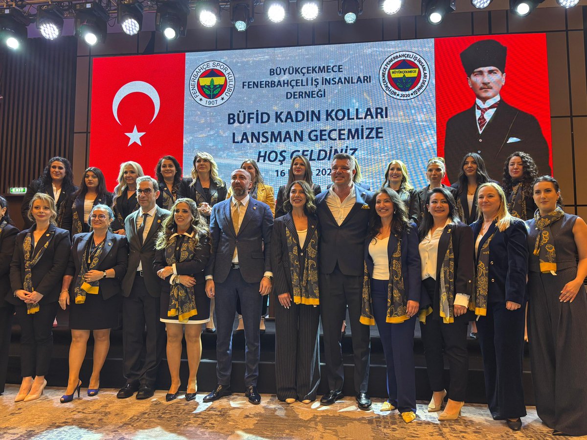 sercanhamzaolu's tweet photo. Büyükçekmece Fenerbahçeli İş İnsanları Derneği (BÜFİD) Kadın Kolları Lansmanı, Dernek Başkanı Fatih İnan’ın ev sahipliğinde; Fenerbahçe eski yöneticisi Gürel Aydın’ın sahibi olduğu Sheraton Esenyurt Otel’de düzenlenen görkemli bir galayla gerçekleştirildi.

Geceye Fenerbahçe Başkanı Sadettin Saran ve Yüksek Divan Kurulu Başkanı Şekip Mosturoğlu başta olmak üzere camianın önemli isimleri katıldı.