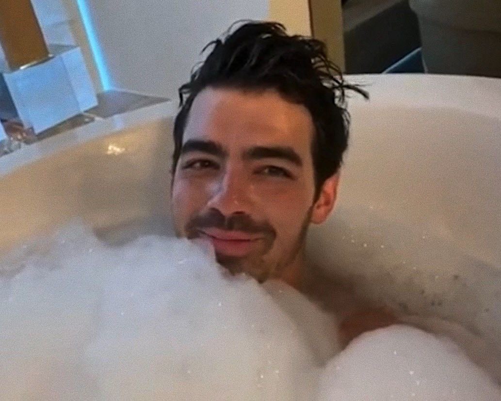 Chloè.☁️ tweet media