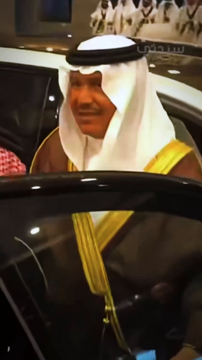 فنان العرب محمد عبده يصل حفل زفاف نجله بدر المُقام بمدينة جدة وسط أجواء احتفالية مبهجة 