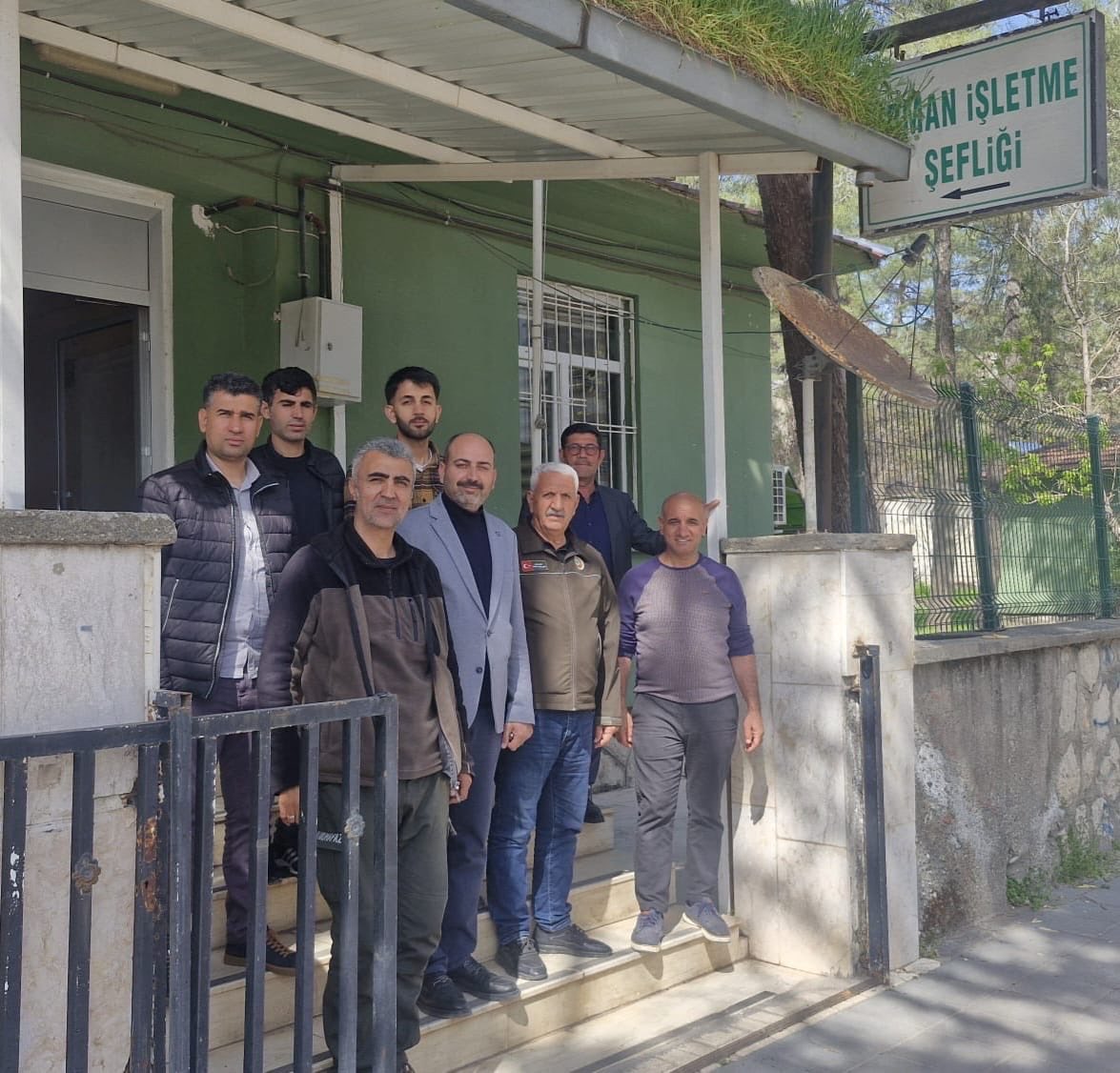 TocDiyarbakir's tweet photo. Çermik ilçe Tarım,Çermik Orman işletme şefliği ve Çüngüş ilçe Tarım müdürlüklerimizde  bulunan  üyelerimiz ve tüm kurum personeli arkadaşlarımıza göstermiş oldukları ilgi ve alaka dolayısıyla teşekkür ediyoruz. https://t.co/x2HgDzo33B
