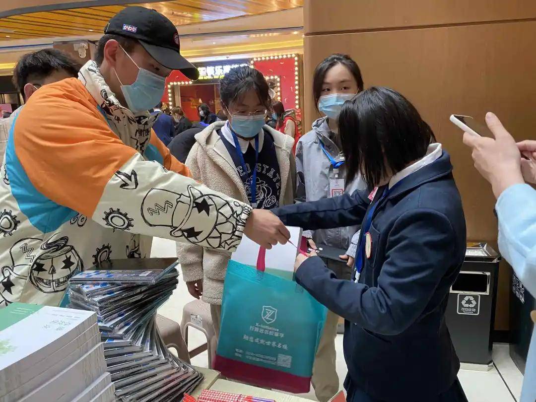 Kittymaia tweet media