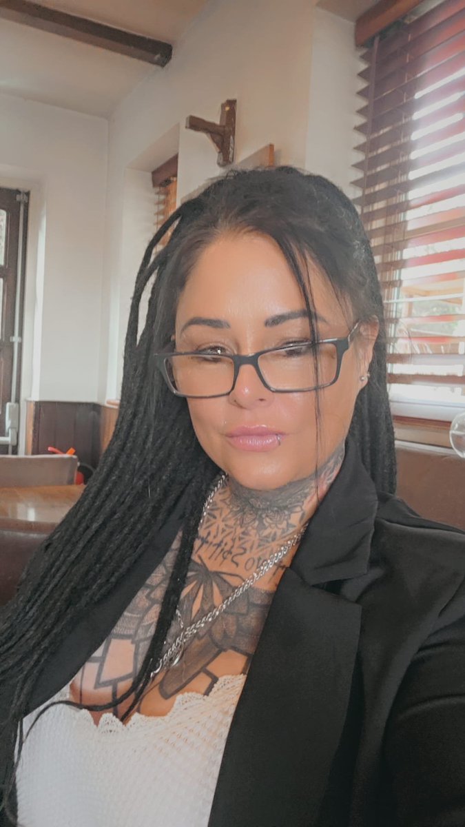 freckles9982's tweet photo. @CheyenneRose_80 has been suspendedand cant get another one right now please bare with her she tring to get it sorted https://t.co/LfWK9cnGzb