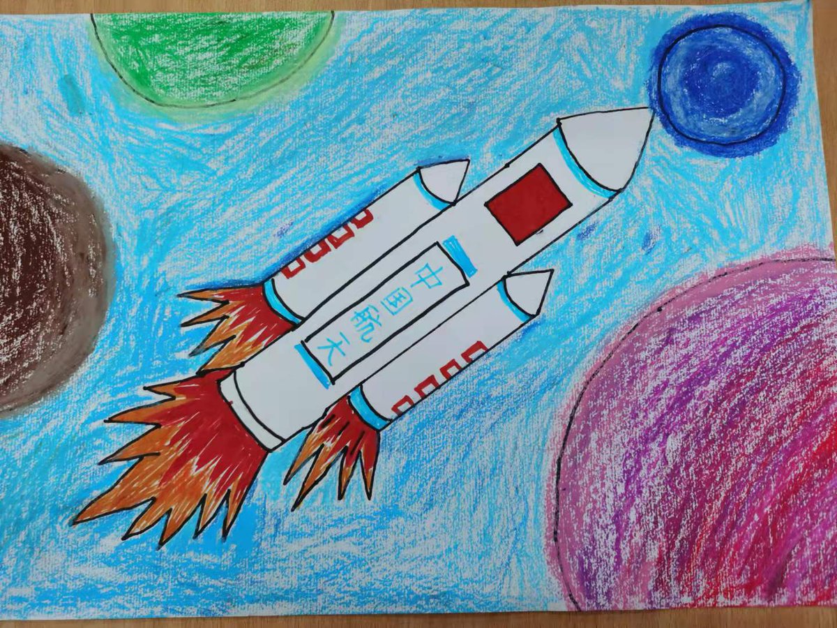 ElleVeeDK tweet media