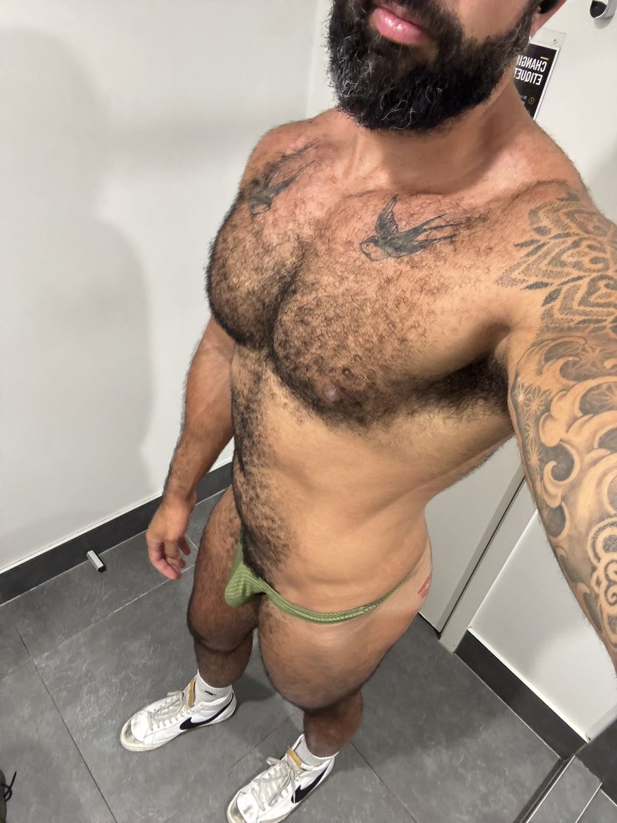 GrowingGorillax's tweet photo. Love a thong on a Friday!! 😜😮‍💨

@ToppedToys 

#gaydaddy #toppedtoys #thong #sweaty #hairydaddy #muscular https://t.co/rO2UiJIVq5