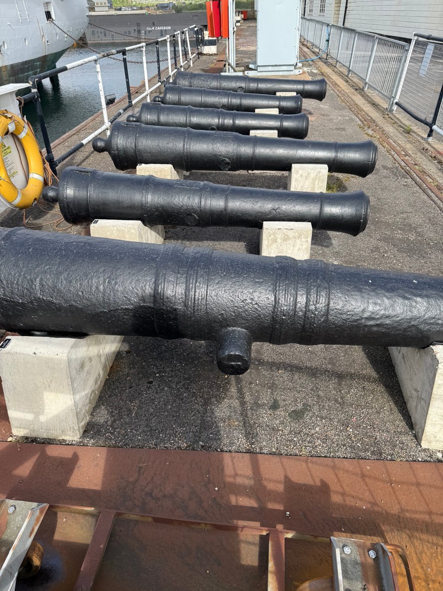 unlucky neil tweet media