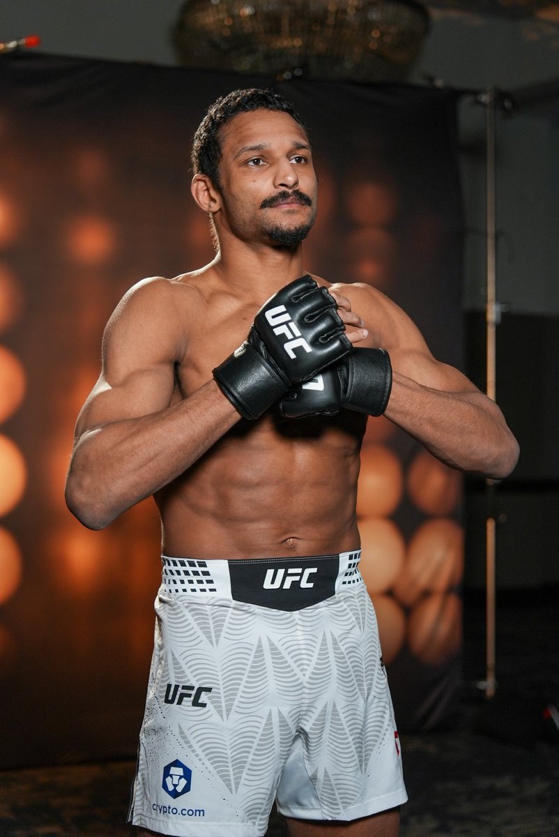 UFC Store tweet media