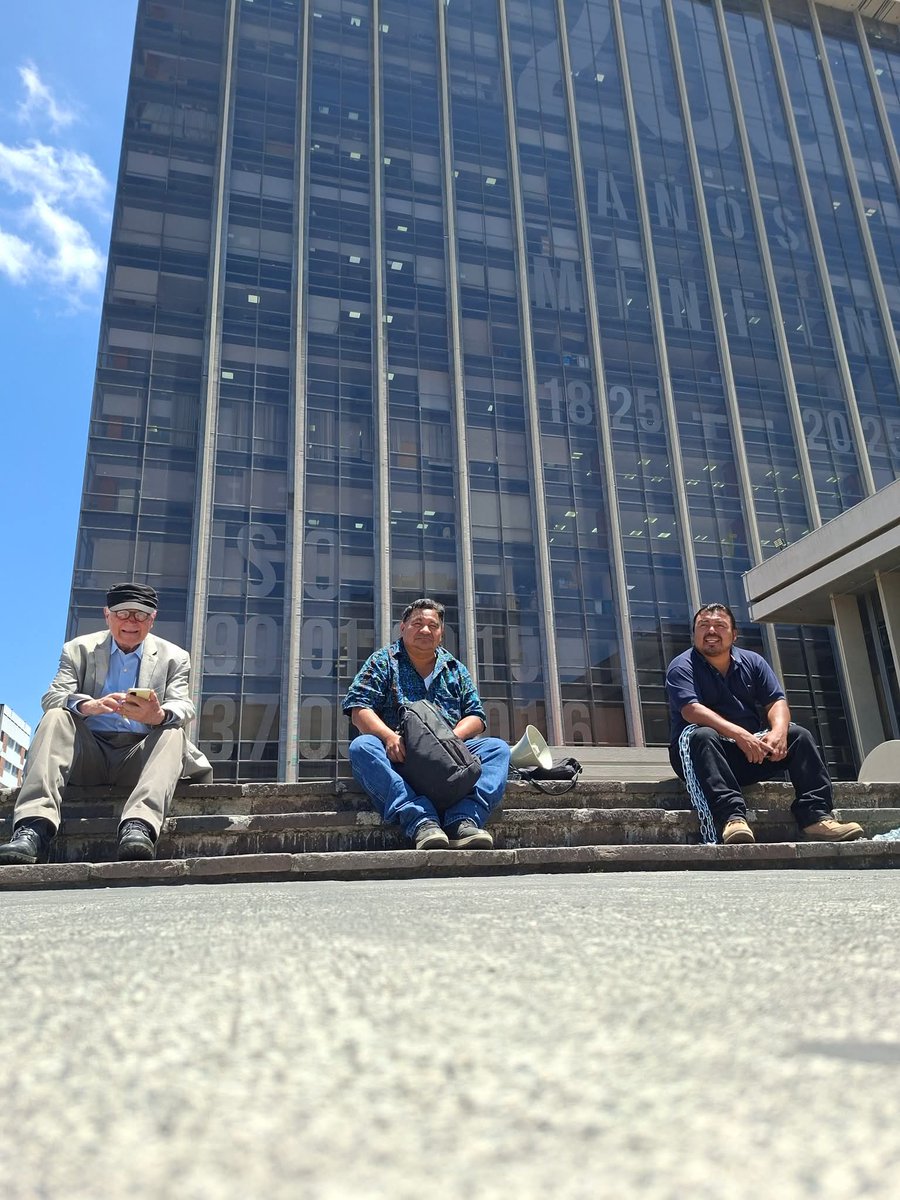 El Revolucionario Gt tweet media