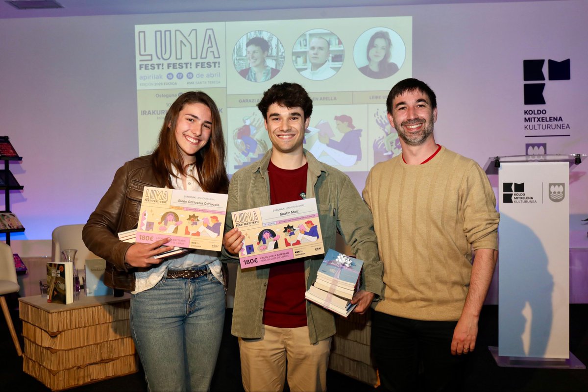LUMAfestibala's tweet photo. Euskarazko Mikrokontakizun Lehiaketaren irabazleei sariak banatu dizkiegu. Gure storietan irakurri ditzakegu!

🏅Zorionak Elene eta Martin!

Hemos entregado los premios a los ganadores del Concurso de Microrrelatos en Euskera. ¡Puedes leerlos en nuestras stories! https://t.co/jWPEkj7Yw3