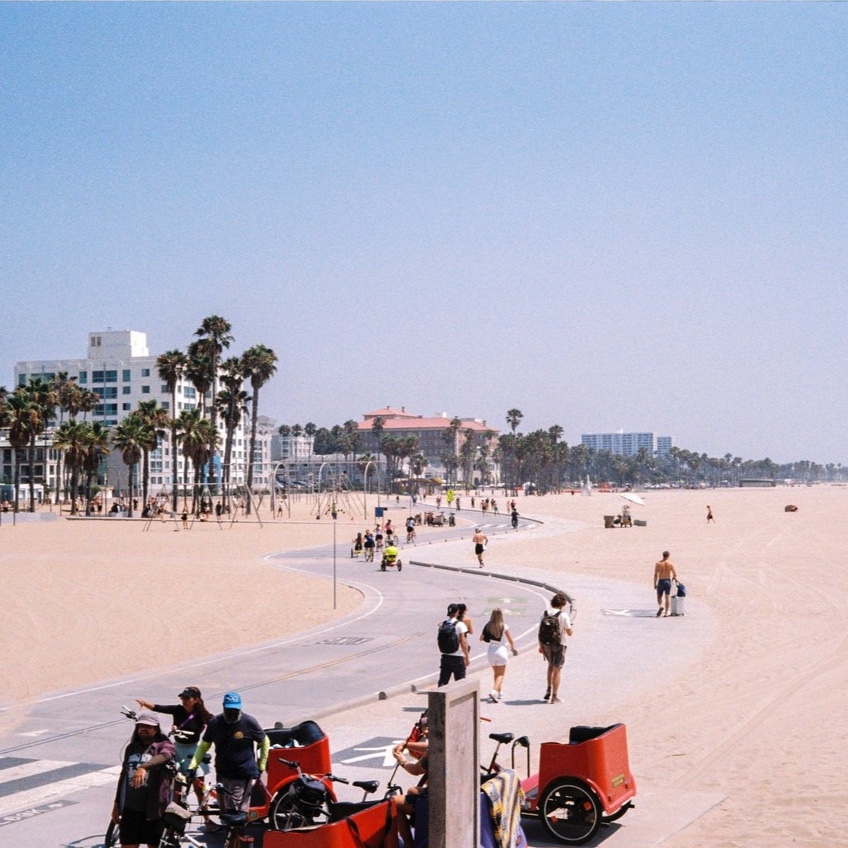 Santa Monica tweet media