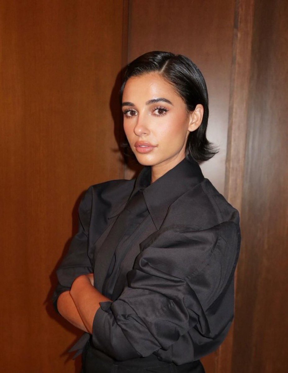 NAOMI SCOTT WE LOVE YOU