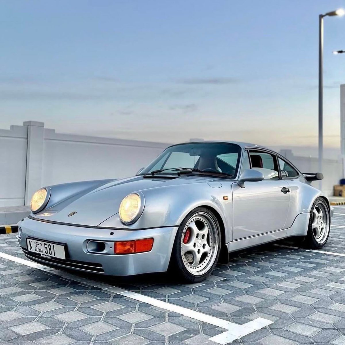 Retromania4ever's tweet image. 🇩🇪 1993 #Porsche 911 Turbo (Type 964)