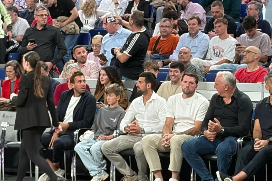 Novak World tweet media