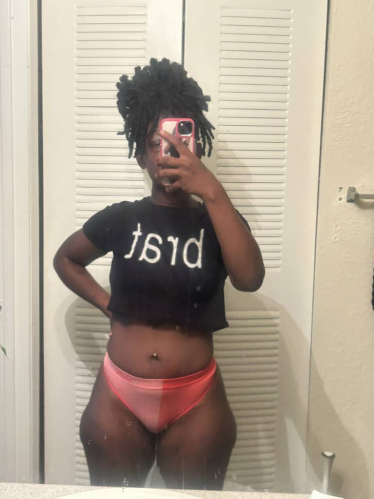 Ree...💜 tweet media