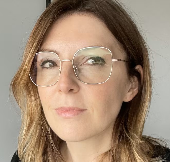 AntoninAtger's tweet photo. C'est avec une profonde tristesse que j'ai appris la disparition de Séverine Erhel, psychologue, professeure, être humain formidable, dont le travail essentiel sur les liens entre enfants, écrans et jeux vidéos a éclairé le débat public ces dernières années. https://t.co/xE6Dgmw55H