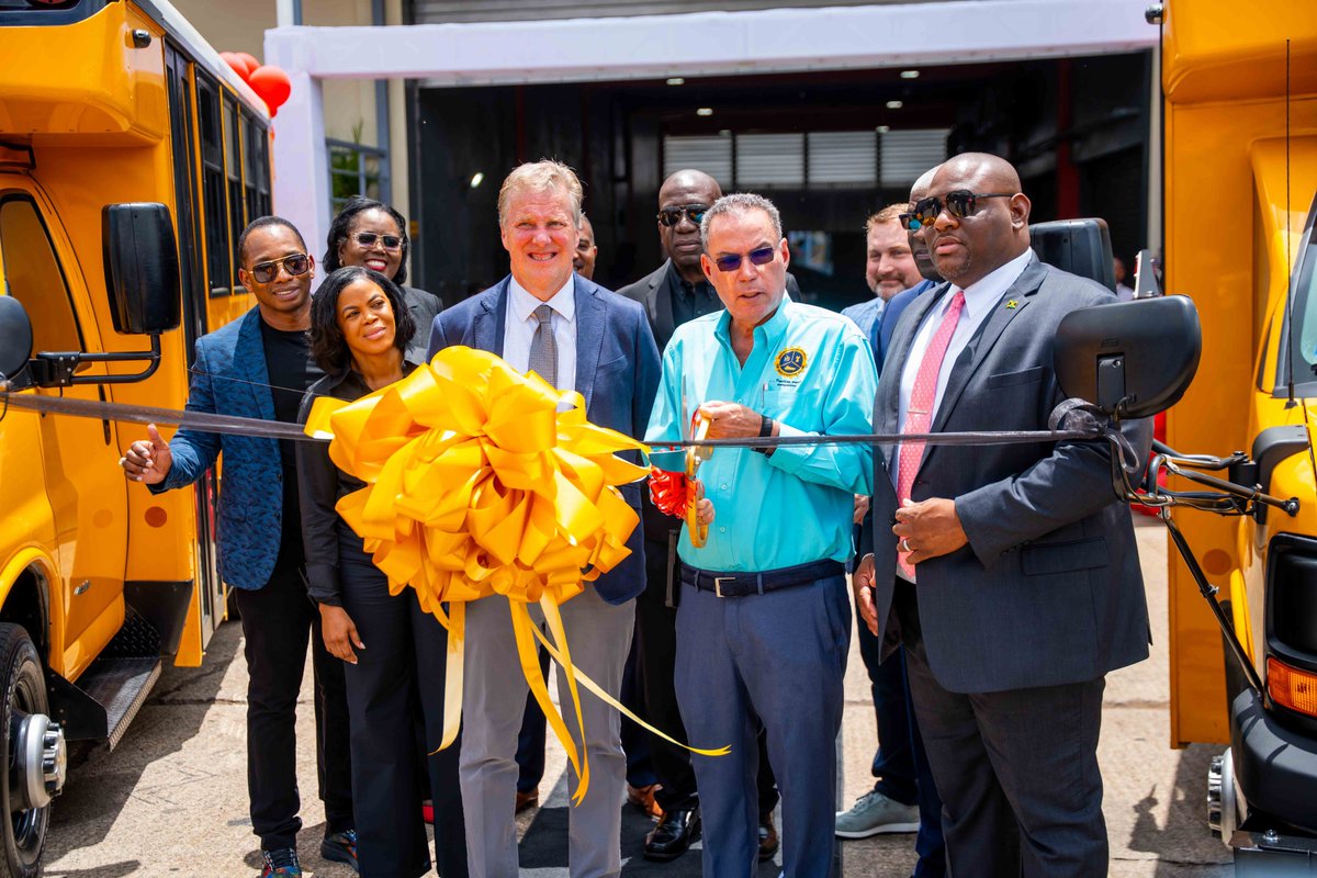 MOEYJamaica's tweet photo. Senator Marlon Morgan marked the opening of the School Bus Operations Centre (SBOC), aimed at strengthening school transportation across Jamaica.
The Hon Daryl Vaz officially cut the ribbon.
#SBOC #Jamaica #SchoolTransport #Infrastructur https://t.co/bCOLAhGZo5