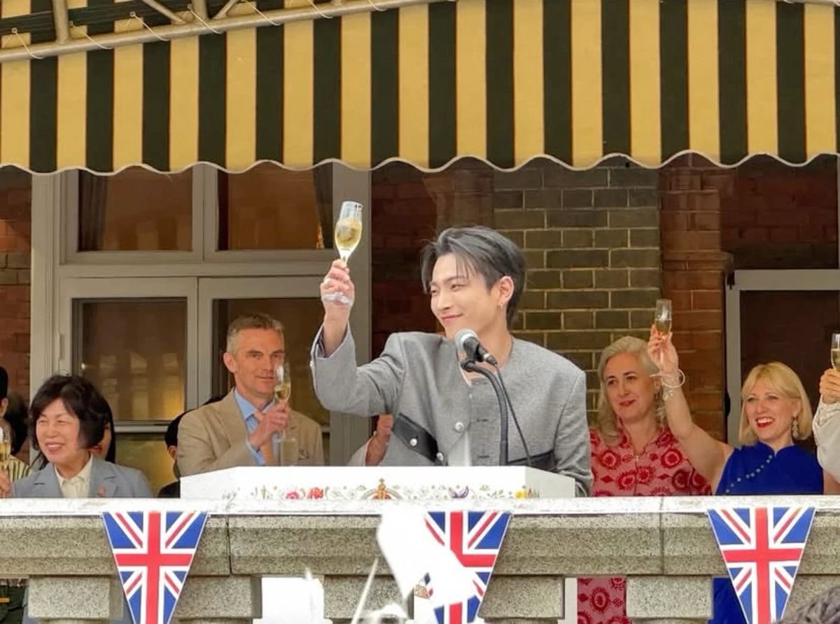 hongjoong’s princess 👑 tweet media