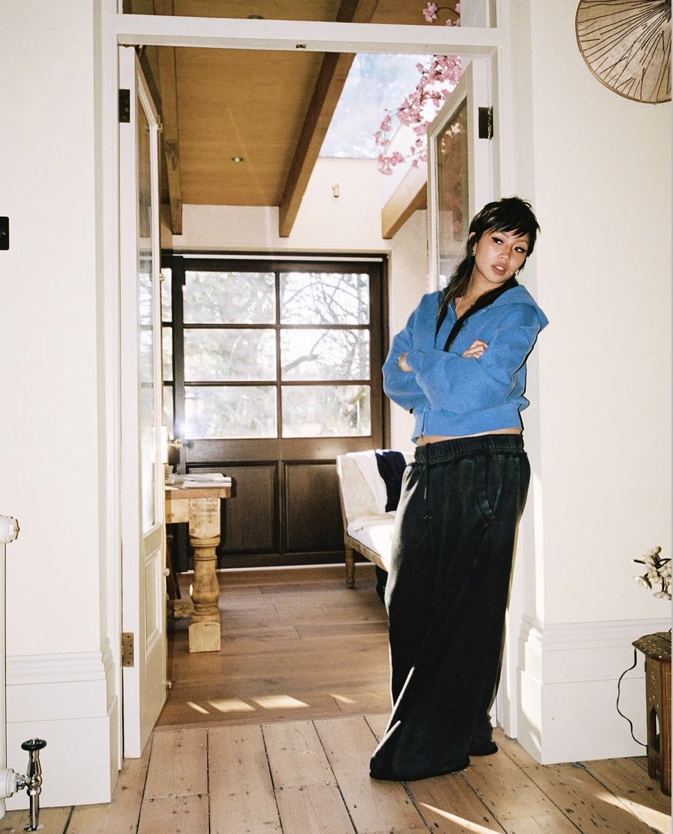 beabadoobee tweet media