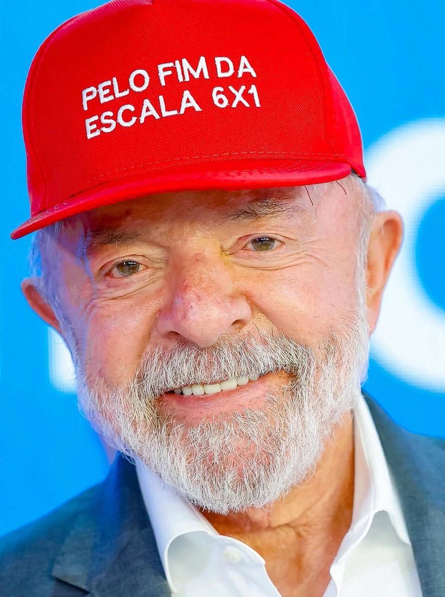 Tem governo que fala. E tem governo que entrega.

Lula enviou o fim da escala 6x1, garantiu salário mínimo de R$ 1.717 com ganho real e recolocou o Brasil entre as 10 maiores economias do mundo.

Isso é projeto. Isso é lado. Isso é governar pra quem trabalha.