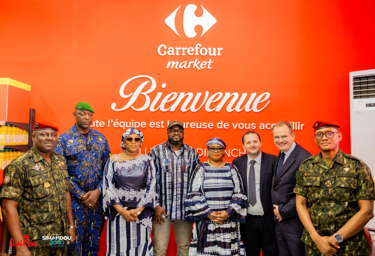 daye_med's tweet image. 🇬🇳#Simandou2040 #program: Parfait son excellence Monsieur Djiba Diakité @djisanfina , le ministre directeur de cabinet de la présidence et président du comité stratégique de simandou.