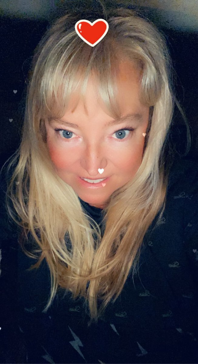 lorijg3210's tweet image. #b