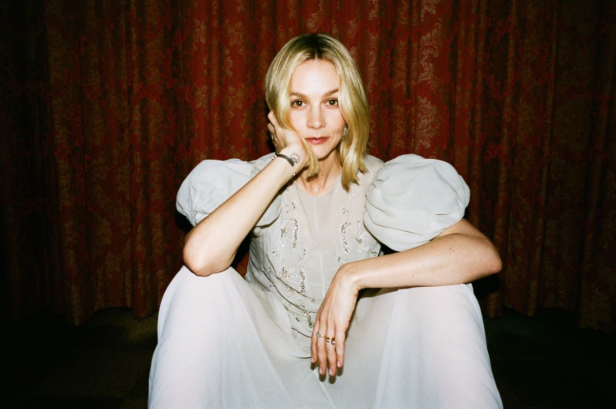 THR's tweet image. When Carey Mulligan learned about a #Beef episode that called for her character to kill a coyote in cold blood, she was completely hooked. 

“I called my agent immediately and was like, ‘There’s this fucking bit with a coyote, I’ve got to do it.’ ” bit.ly/42biTW7