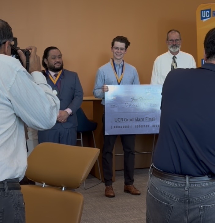 SikaZheng's tweet photo. Congratulate my PhD student @David9521 for winning the very competitive Grad Slam final @UCRiverside explaining his thesis! Also kudos to all finalists! 🎉🙌. David will represent UCR to compete at the UCOP final! He will sure do well! @UCR_ScienceNews @UcrRNAcenter @UCRSoM https://t.co/ITJ3P9SwaO