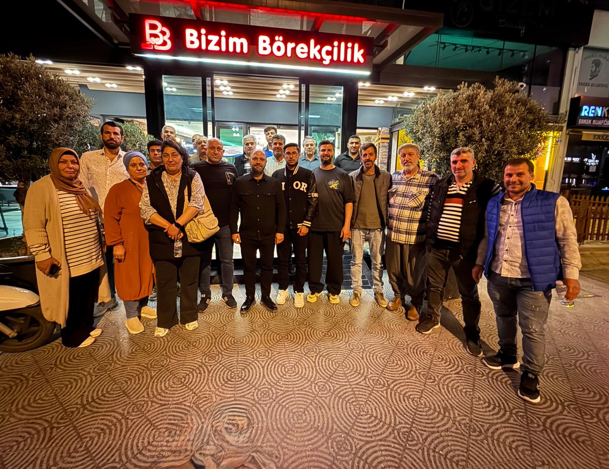 📍18. Bölge / Toplantı
Mahalle Başkanlarımızla toplantımızı gerçekleştirdik.
Üye çalışmaları ve mahallelerimize yönelik çalışmalar hakkında istişarelerde bulunduk. 🤝
<a href="/omerrcelik/">Ömer Çelik</a> <a href="/abuyukgumus/">Ahmet Büyükgümüş</a> <a href="/yahyacelik_/">YAHYA ÇELİK</a> <a href="/ozmehmetemin/">Mehmet Emin Öz</a> <a href="/Tamer_Dagli/">Tamer Dağlı 🇹🇷</a> <a href="/KaramikSunay/">Sunay Karamık</a> <a href="/abdullahdogru01/">Abdullah Doğru</a> <a href="/farukaytek/">Faruk Aytek</a>