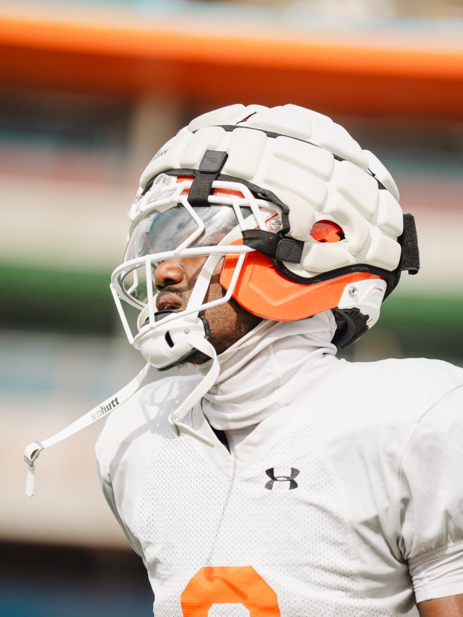 BearkatsFB's tweet photo. Day 11: Locked in behind the mask

#EatEmUpKats https://t.co/xm8L1nOCUx